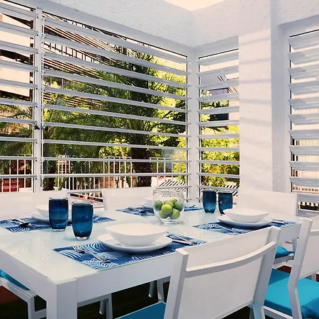 Livescape Soriano Apartment *